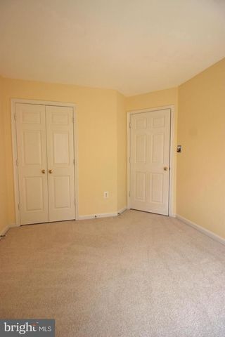 11799 VALLEY RIDGE CIR, Fairfax, VA 22033