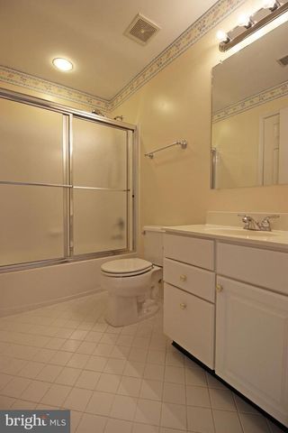 11799 VALLEY RIDGE CIR, Fairfax, VA 22033