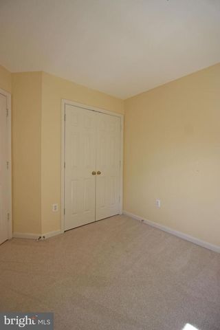 11799 VALLEY RIDGE CIR, Fairfax, VA 22033
