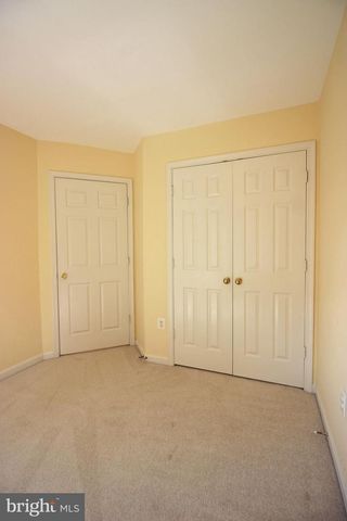 11799 VALLEY RIDGE CIR, Fairfax, VA 22033