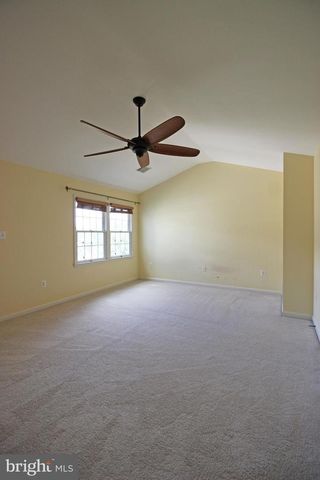11799 VALLEY RIDGE CIR, Fairfax, VA 22033