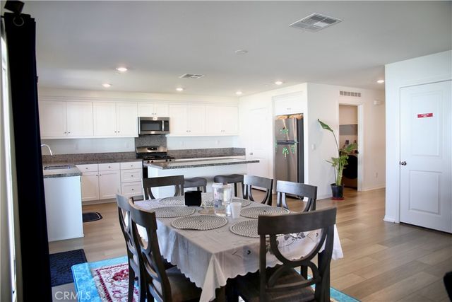 1948 Earp, Hemet, CA 92545