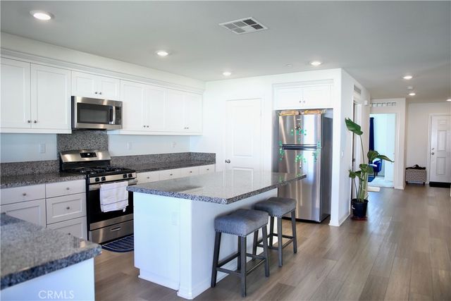 1948 Earp, Hemet, CA 92545
