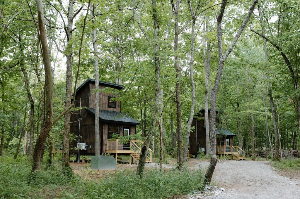 47 Anderson Creek Rd, Summertown, TN 38483
