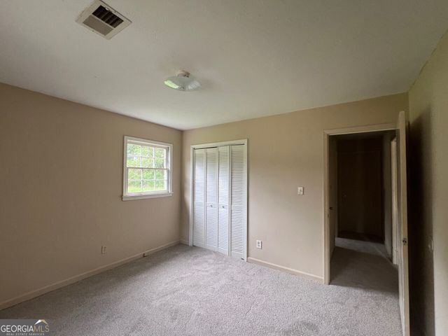 1047 Chestnut Oak Court NE, Conyers, GA 30012