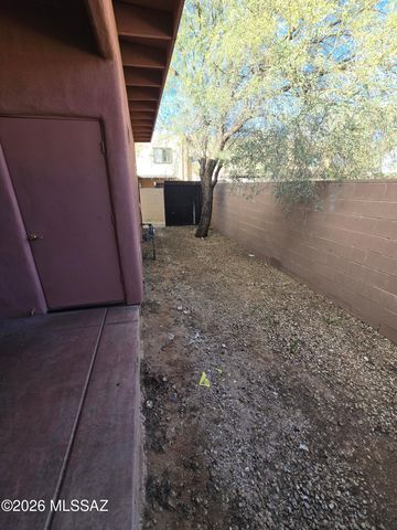 3331 E Bermuda St Unit 8, Tucson, AZ 85716