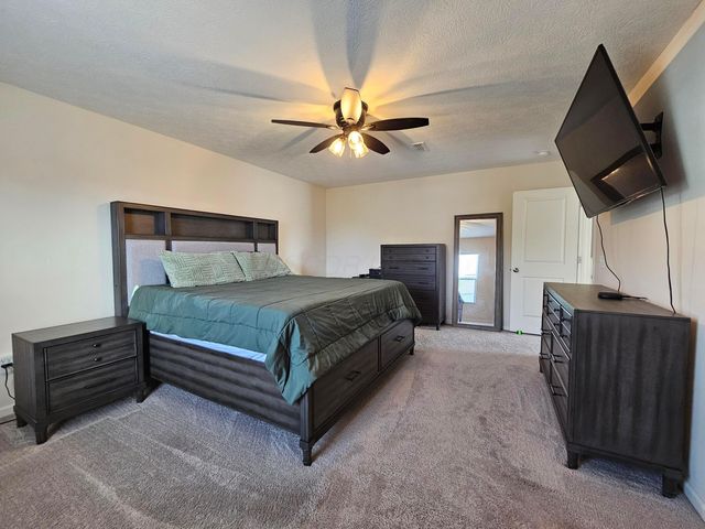 30 Waterman Avenue, Commercial Point, OH 43116