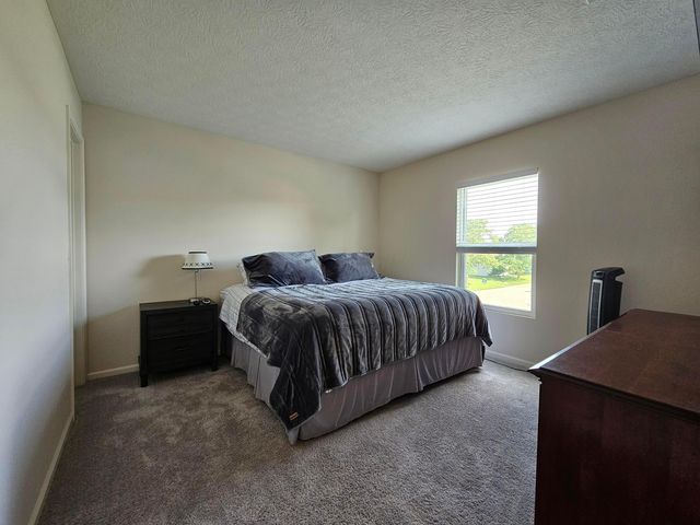 30 Waterman Avenue, Commercial Point, OH 43116