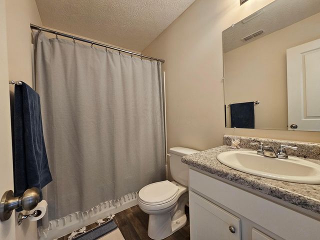 30 Waterman Avenue, Commercial Point, OH 43116