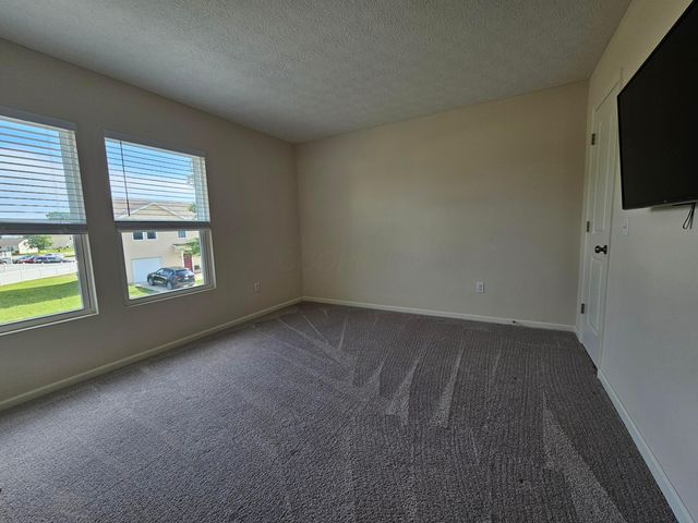30 Waterman Avenue, Commercial Point, OH 43116