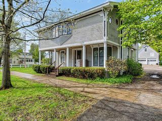 28 West Street, Bristol, VT 05443