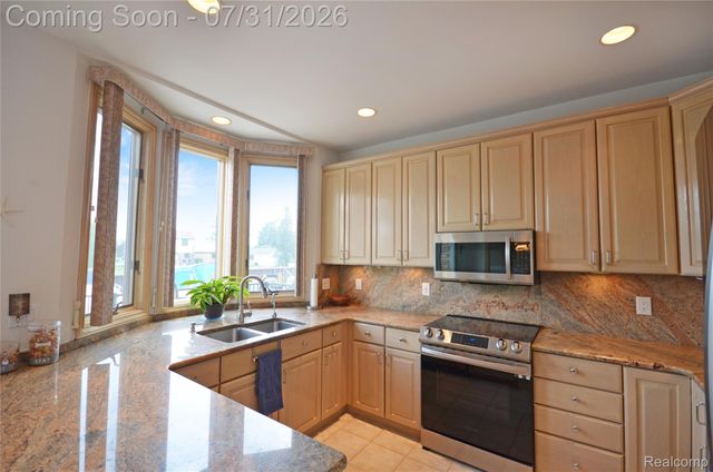 38048 Huron Pointe Drive, Harrison Charter Township, MI 48045