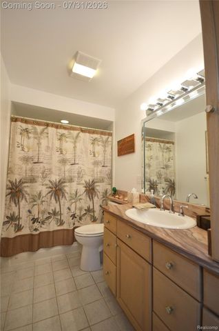 38048 Huron Pointe Drive, Harrison Charter Township, MI 48045