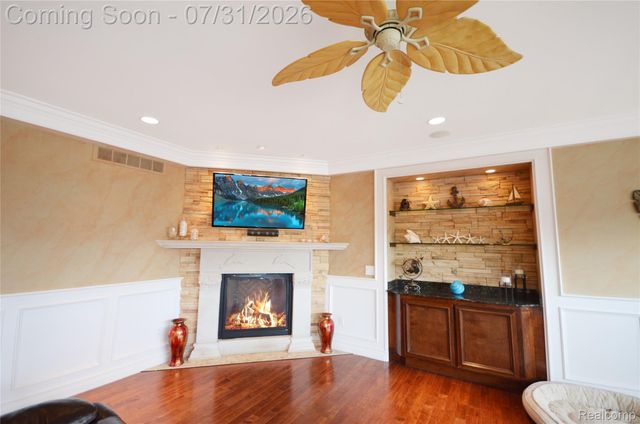 38048 Huron Pointe Drive, Harrison Charter Township, MI 48045