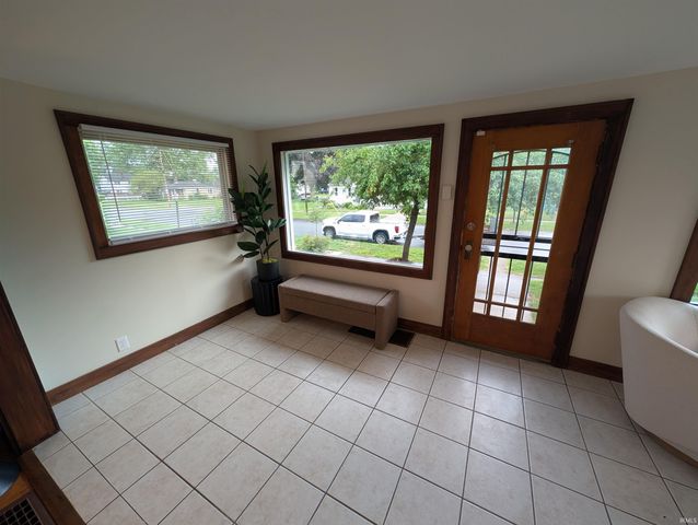 1310 Woodward Avenue, Elkhart, IN 46514