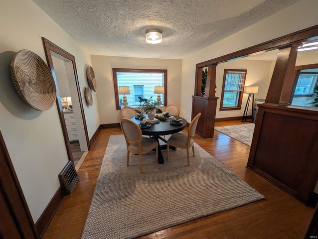 1310 Woodward Avenue, Elkhart, IN 46514