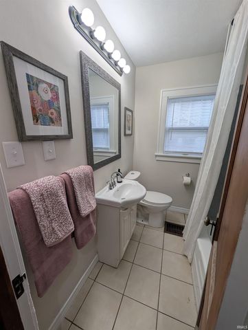 1310 Woodward Avenue, Elkhart, IN 46514