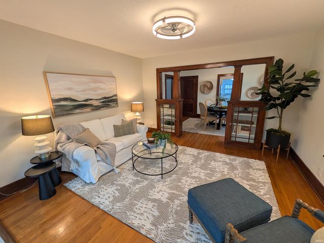 1310 Woodward Avenue, Elkhart, IN 46514