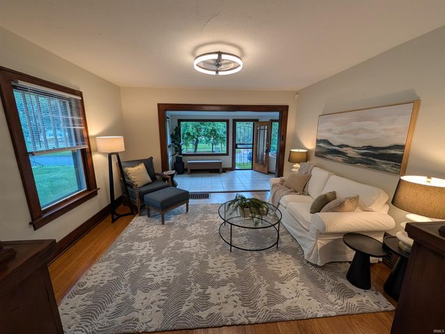 1310 Woodward Avenue, Elkhart, IN 46514