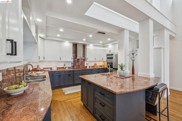 6051 Westover Dr, Oakland, CA 94611