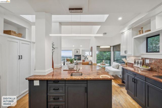 6051 Westover Dr, Oakland, CA 94611