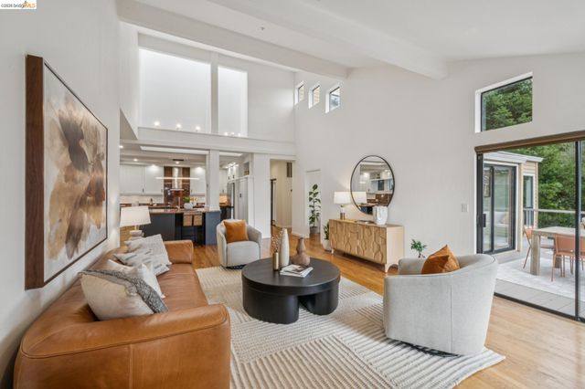 6051 Westover Dr, Oakland, CA 94611