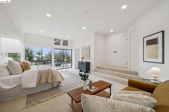 6051 Westover Dr, Oakland, CA 94611