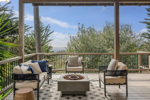 6051 Westover Dr, Oakland, CA 94611