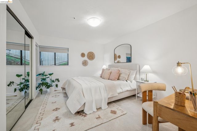 6051 Westover Dr, Oakland, CA 94611