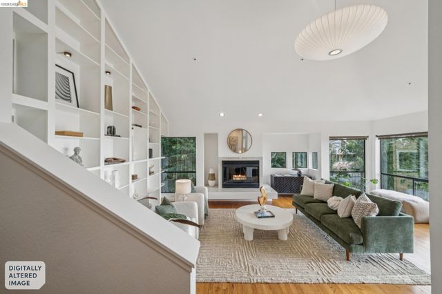 6051 Westover Dr, Oakland, CA 94611