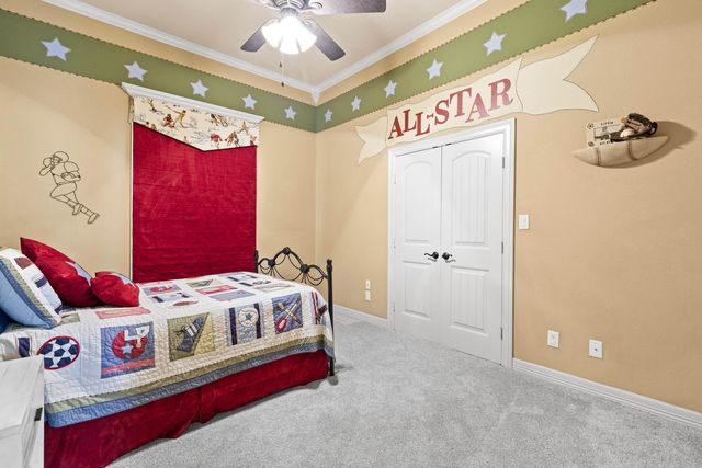 155 Wendy Acres Ave, Longview, TX 75602
