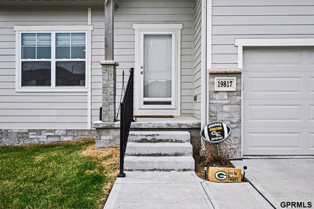 19817 Briar Street, Gretna, NE 68028