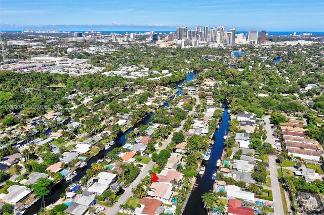 1704 SW 5th Ct, Fort Lauderdale, FL 33312