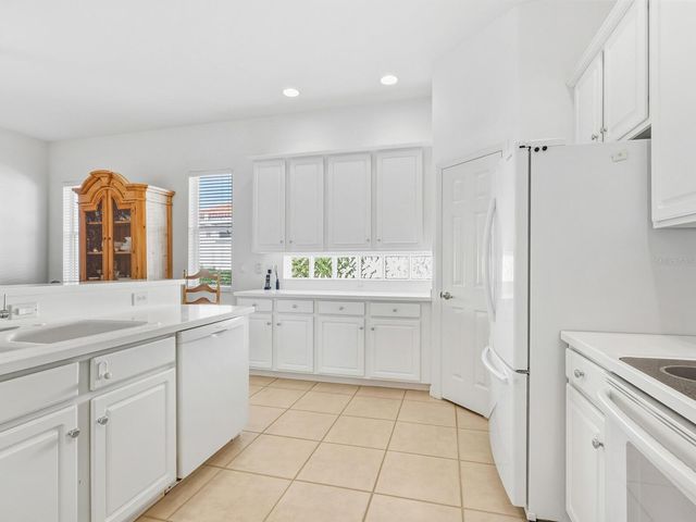 6524 COPPER RIDGE TRAIL, University Park, FL 34201