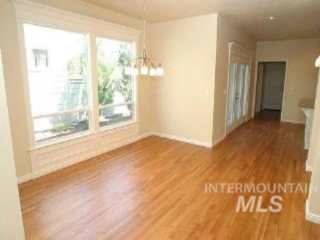 3950 Quenzer, Meridian, ID 83646 photo 3