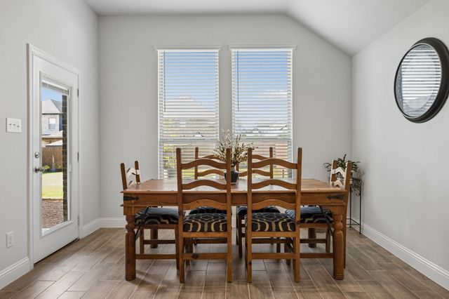 1009 Moss Grove Trail, Justin, TX 76247