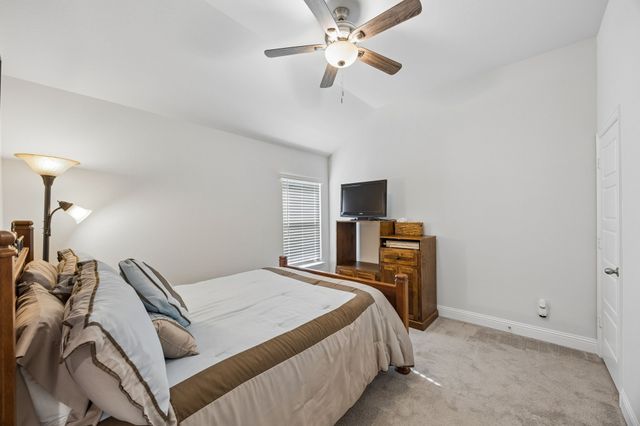 1009 Moss Grove Trail, Justin, TX 76247