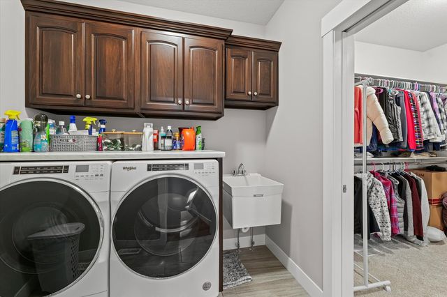 1105 Glen Abbey Drive, Champaign, IL 61822