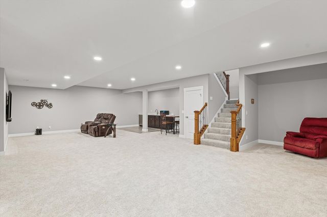 1105 Glen Abbey Drive, Champaign, IL 61822