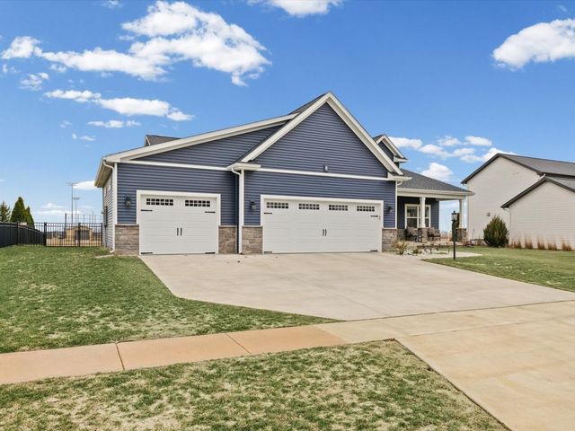 1105 Glen Abbey Drive, Champaign, IL 61822