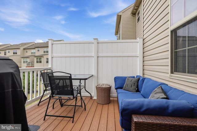 207 KATELYN DR, New Oxford, PA 17350