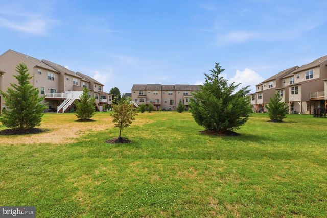 207 KATELYN DR, New Oxford, PA 17350