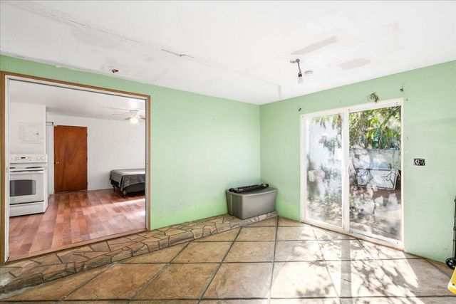 2226 Lilikoi Rd, Haiku, HI 96708