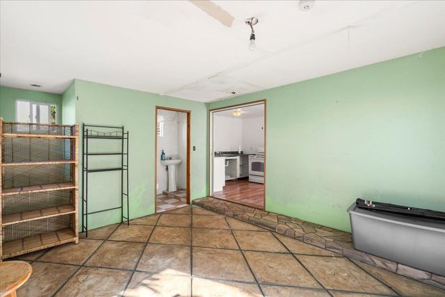 2226 Lilikoi Rd, Haiku, HI 96708