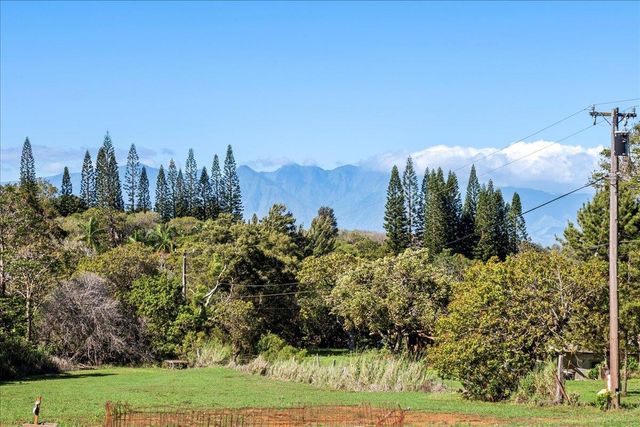 2226 Lilikoi Rd, Haiku, HI 96708