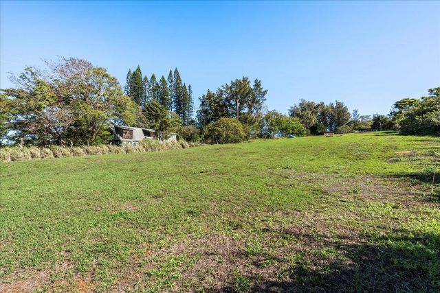 2226 Lilikoi Rd, Haiku, HI 96708