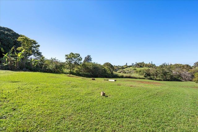 2226 Lilikoi Rd, Haiku, HI 96708