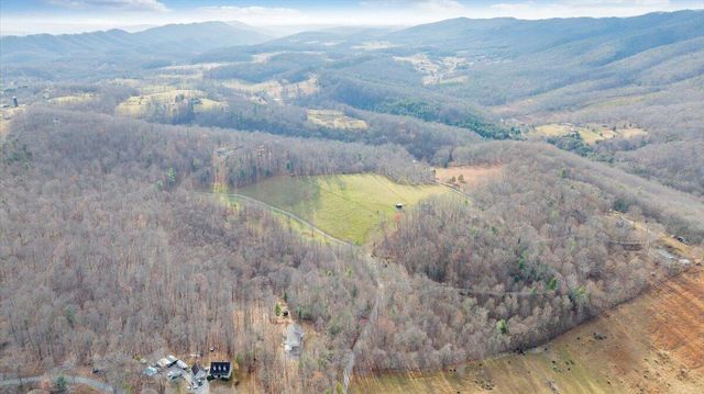 7770 Bending Oak DR, Catawba, VA 24070