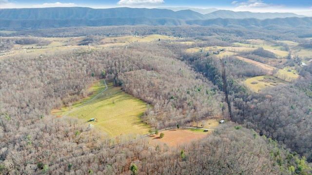 7770 Bending Oak DR, Catawba, VA 24070