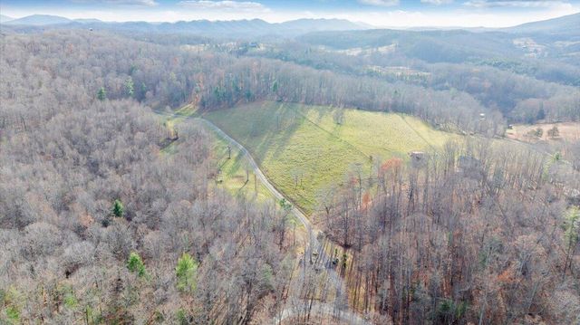 7770 Bending Oak DR, Catawba, VA 24070